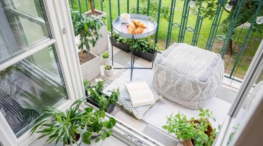 Jak urządzić balkon w bloku - sprawdzone pomysły na małą przestrzeń Jak urządzić balkon w bloku - sprawdzone pomysły na małą przestrzeń