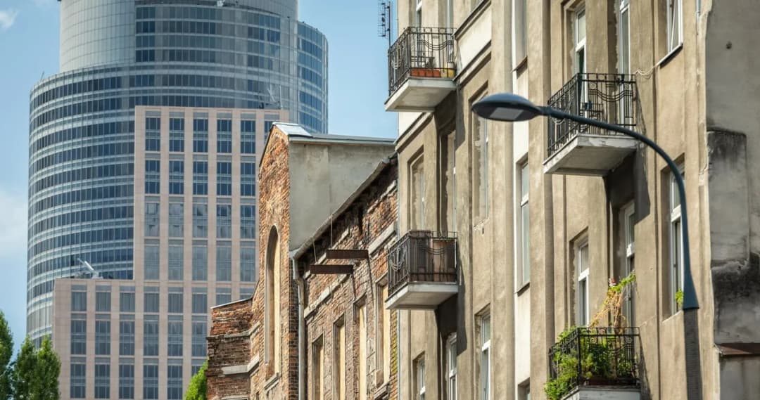 Kiedy mieszkanie TBS przechodzi na własność? Sprawdź wymagania i proces