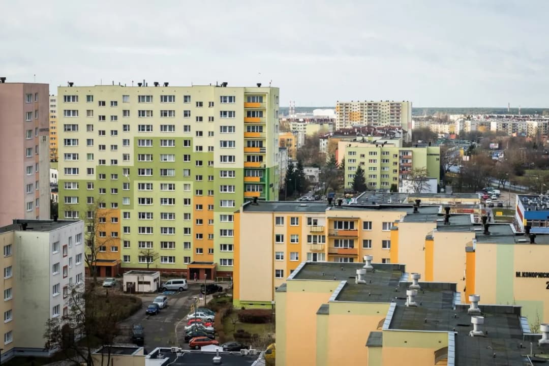 Czy warto być członkiem spółdzielni mieszkaniowej? Poznaj zalety i wady