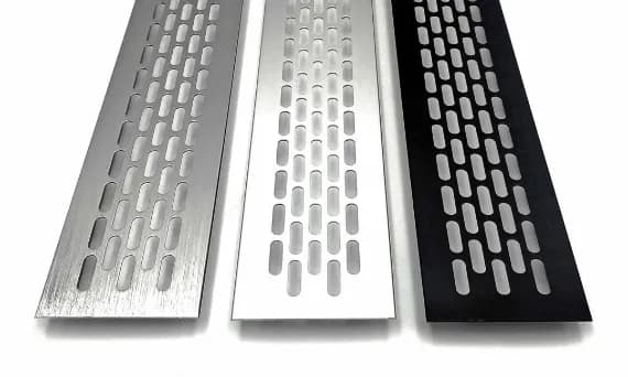 Jaką kratkę wentylacyjną do łazienki w bloku wybrać, aby uniknąć problemów?