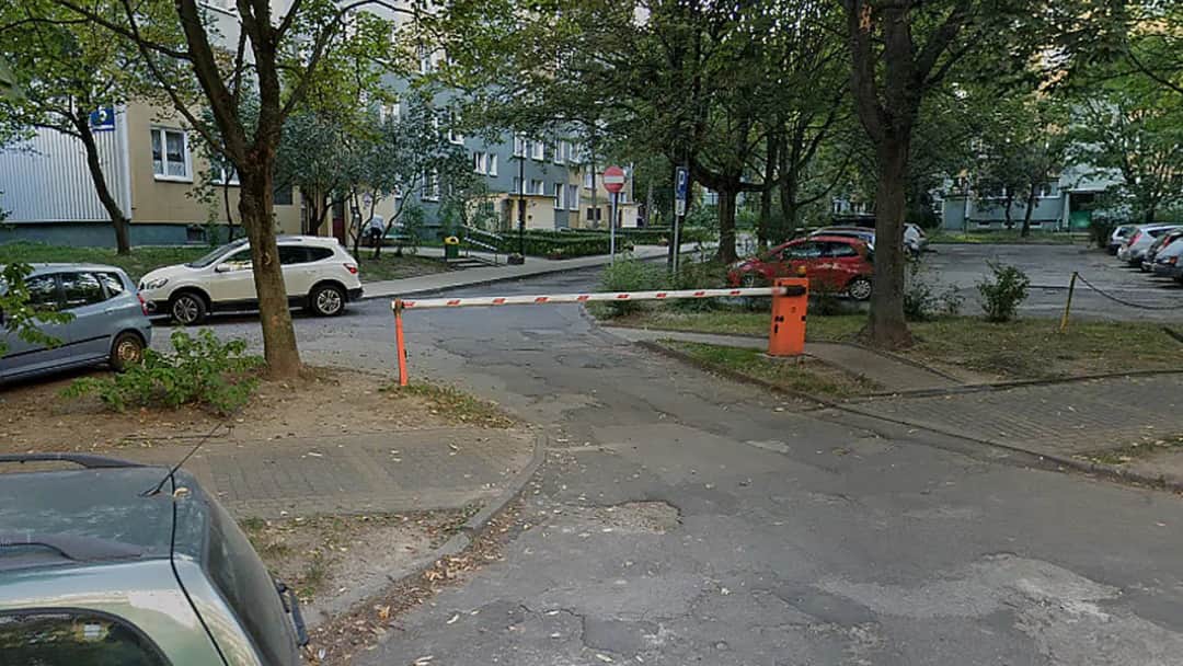 Jak otworzyć szlaban na osiedlu - proste metody i porady na każdą sytuację